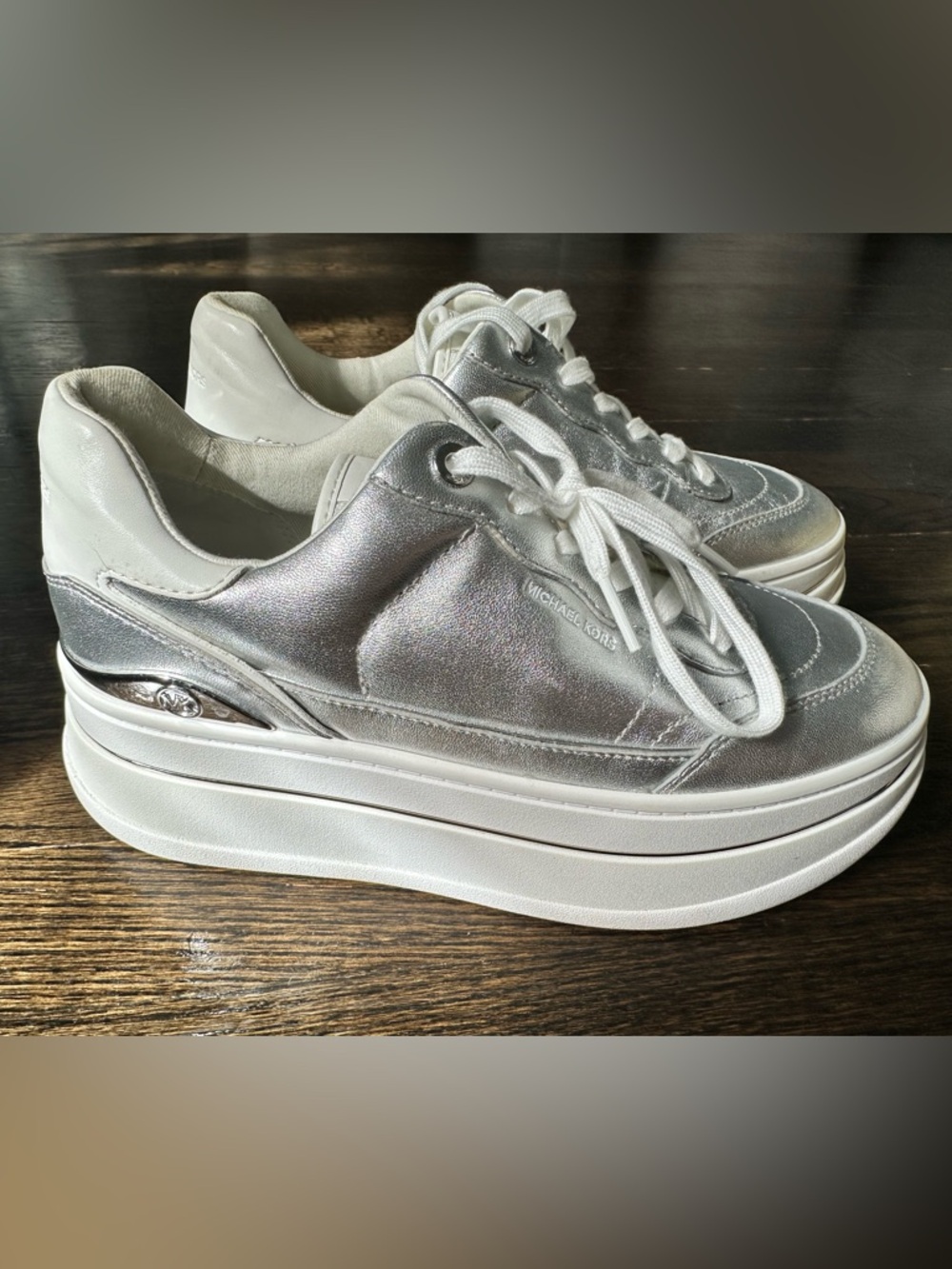 NWOT Michael Kors Hayes Metallic Leather Platform Sneaker - Picture 3 of 9